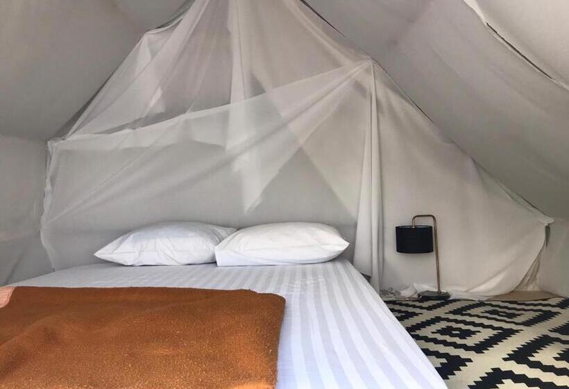 تختخواب و صبحانه Terre Terrace Glamping   Doichang