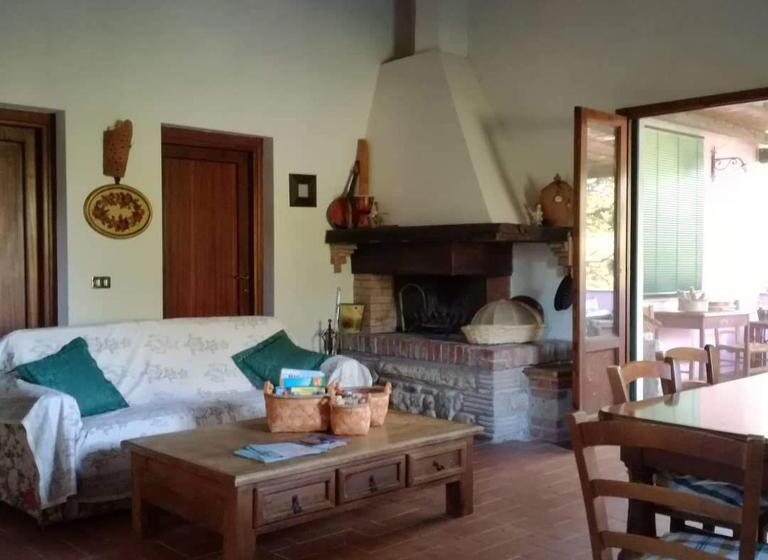 فندق Agriturismo Campolungo
