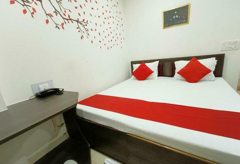 酒店 Executive Inn