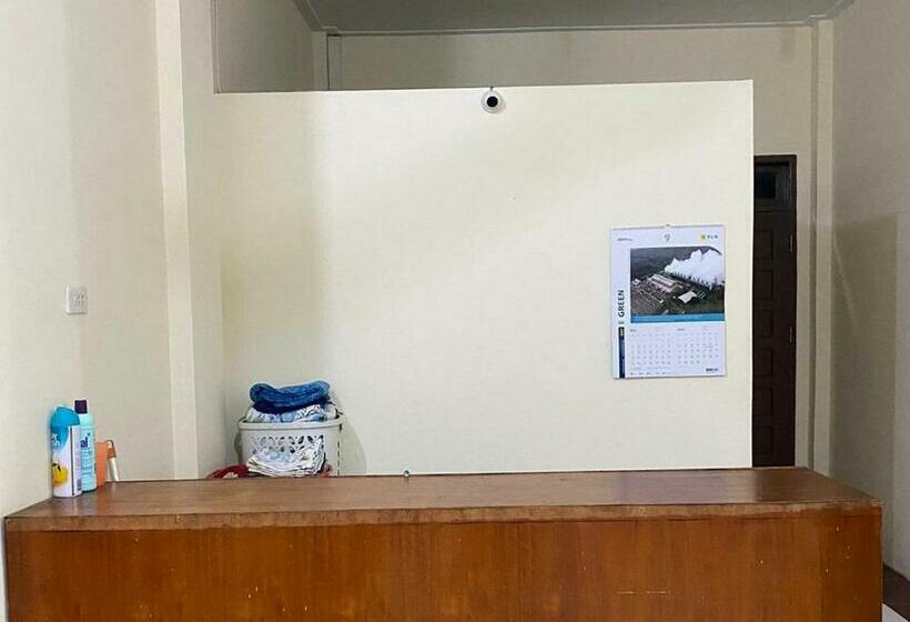 호텔 Pondok Indah Syariah Near Suzuya Mall Langsa Redpartner