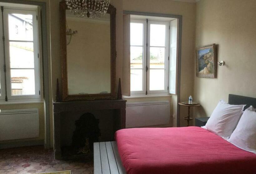 膳宿费 Manoir D Aubeterre