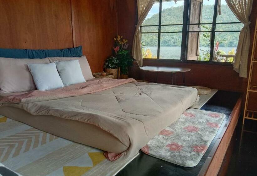 Пансион Sweet Home Floating House