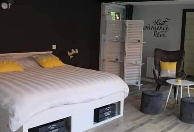 민박 Aux P Tits Bonheurs La Grange