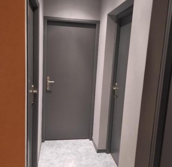 ベッドアンドブレックファースト Chambre De L Orée Du Bois