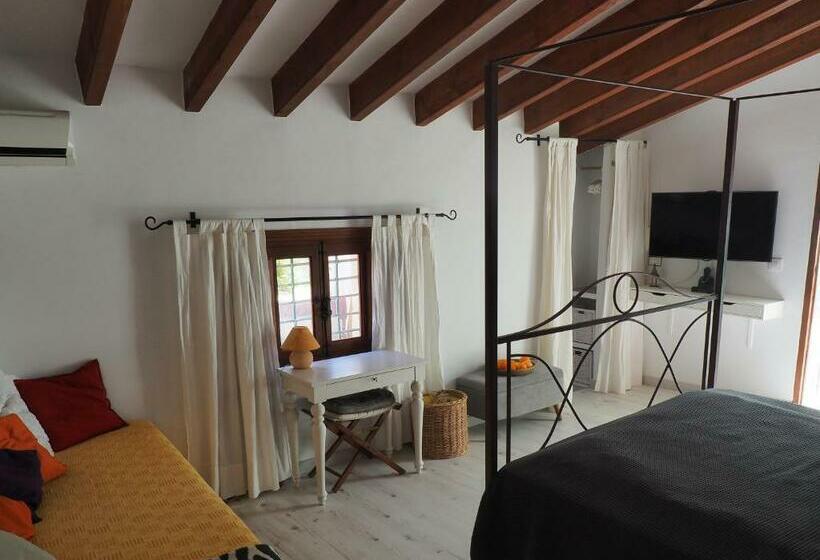 مبيت وإفطار Dachterrassenzimmer In Romantischem Landhaus Mit Pool