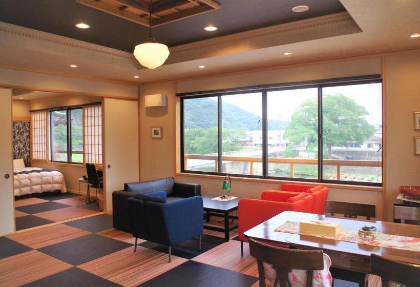 Ibara Denim Hotels 舞鶴楼