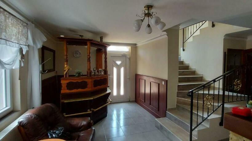 פנסיון Villa Vérteskacsa