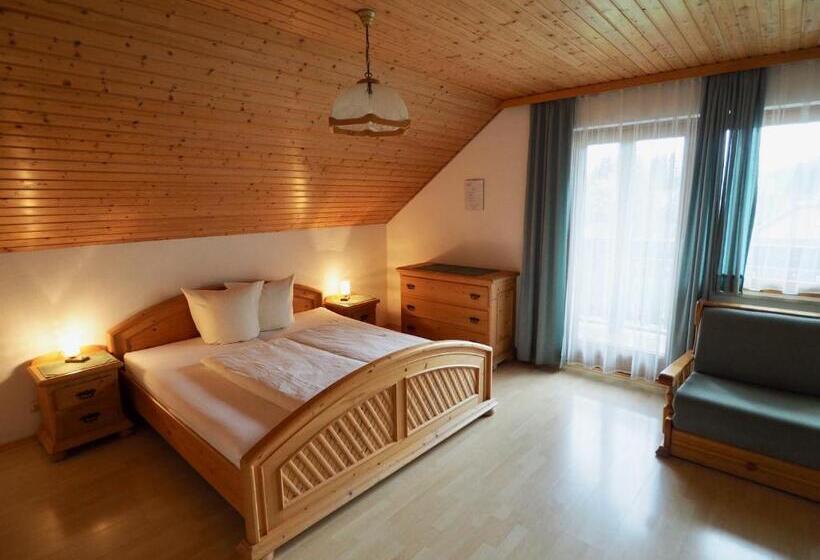 Общежитие Gasthof Zum Grünen Specht