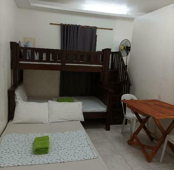 민박 Bolinao Transient House B