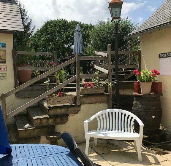 Bed and Breakfast Cottage Les Glycines