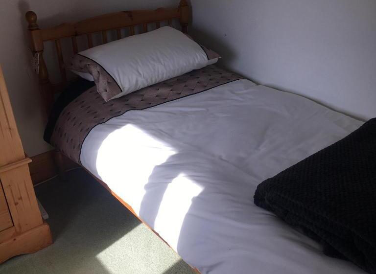 住宿加早餐  Dunedin House Nedderton Village Bedling