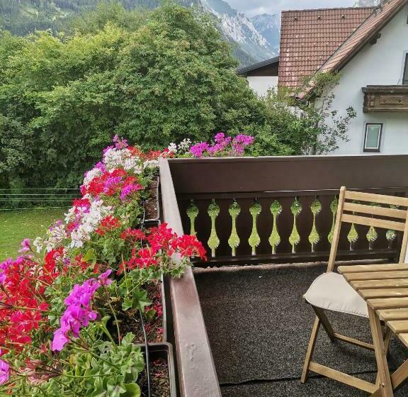 ベッドアンドブレックファースト Haus Bergblick Frühstückspension