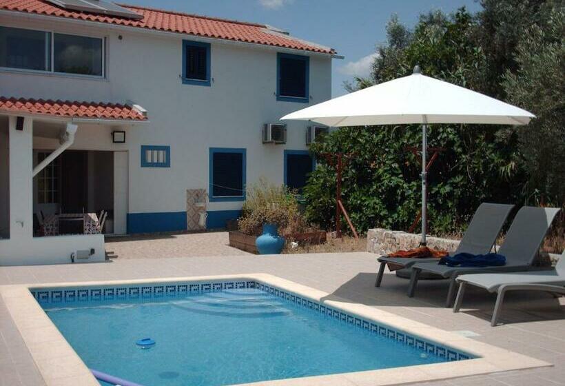Bed and Breakfast Vivenda Descollaz