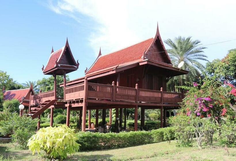 فندق บ้านไทยรีสอร์ท