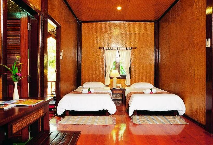 فندق บ้านไทยรีสอร์ท
