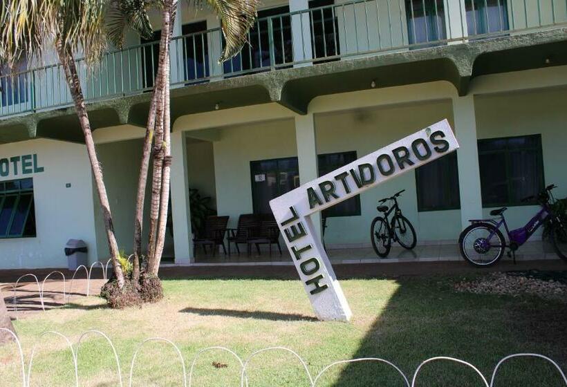 Отель Artidoros