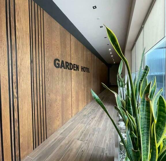 Отель Garden Plaza