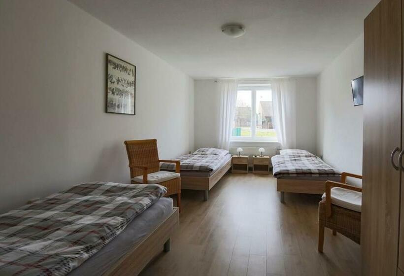 Отель Gästehaus Höltig