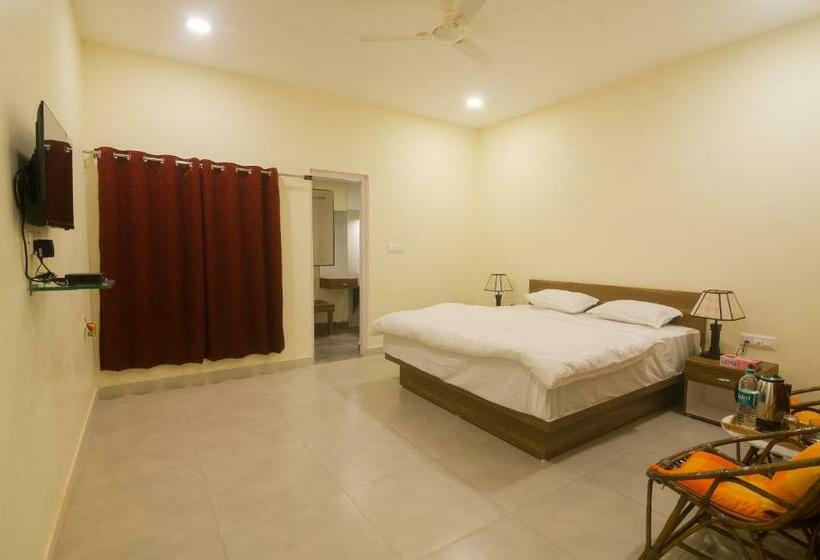 ホテル Kolar Jungle Retreat