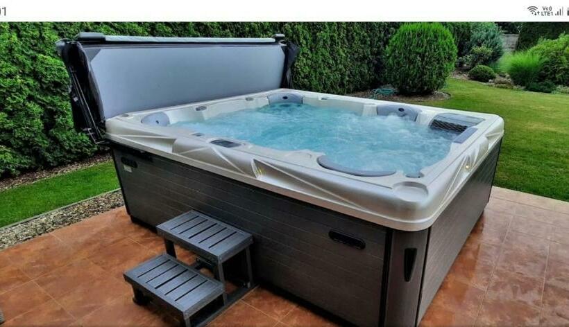 פנסיון Apartmany Alex S Bazenom