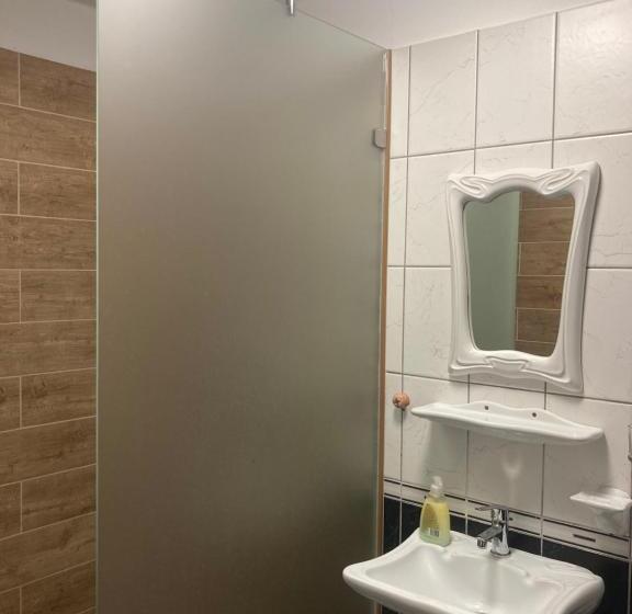 פנסיון Home Vendégház