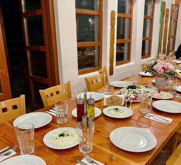 リゾートホテル Orlova Skala Holiday Village