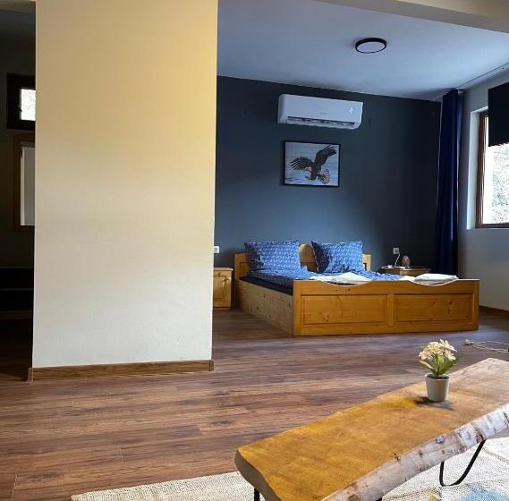 リゾートホテル Orlova Skala Holiday Village