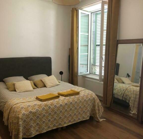 Bed and Breakfast La Maison Du Hommeel