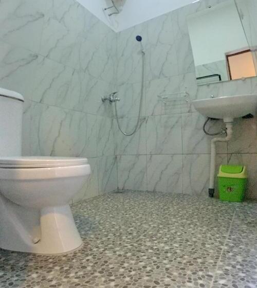 تختخواب و صبحانه Lope Homestay