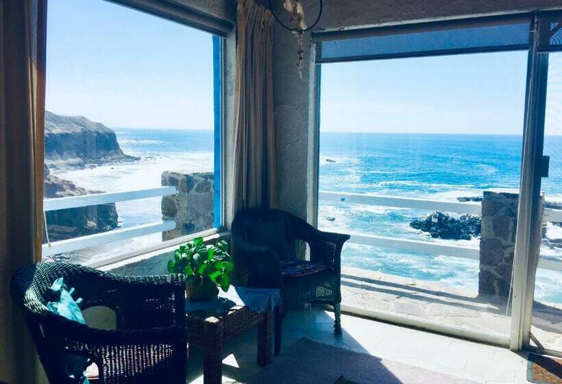 مبيت وإفطار Ocean Front Villa Sleeps 6 15  Beach Access