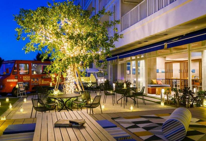 Отель Beb5 Okinawa Seragaki By Hoshino Resorts