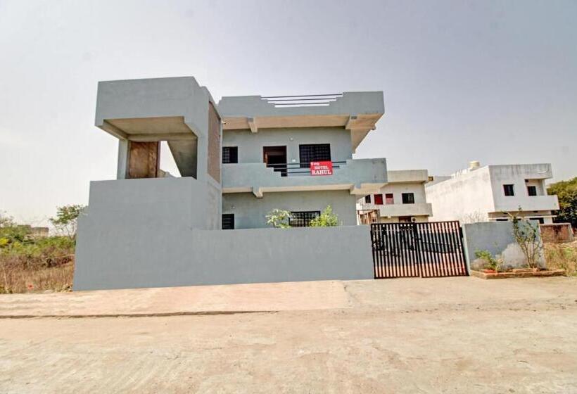 בית מלון כפרי O Rahul Service Apartment