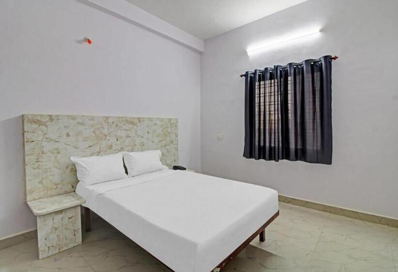 בית מלון כפרי O Rahul Service Apartment