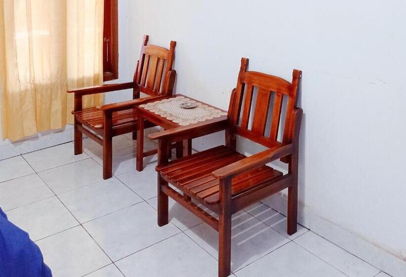 هتل Reddoorz Syariah @ Wisma Soponyono