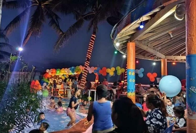 Пансион Ajk Beach Resort