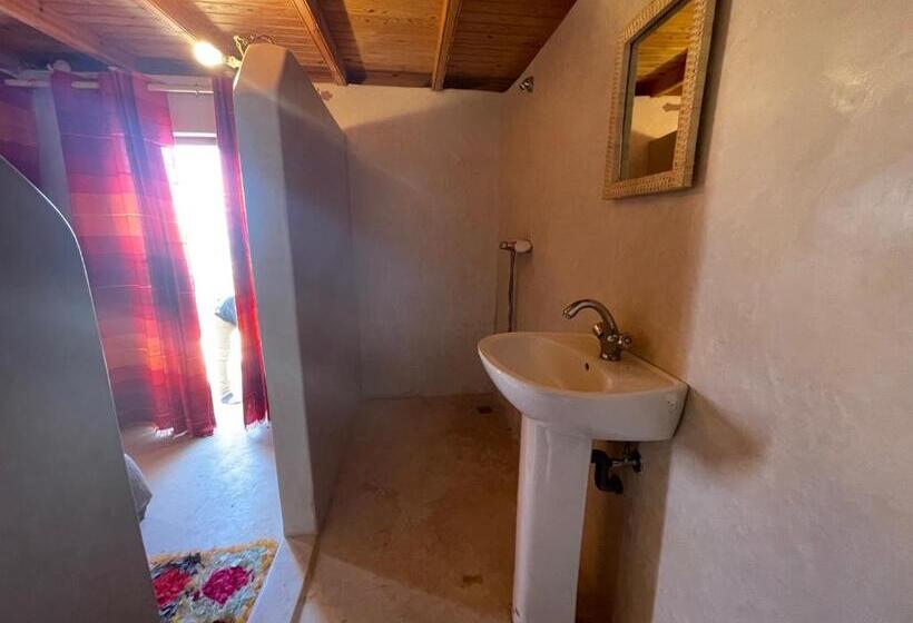 پانسیون La Chambre Tafokt