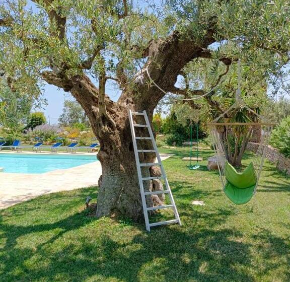 پانسیون Masseria Galleppa   Rooms, Pool And Relax