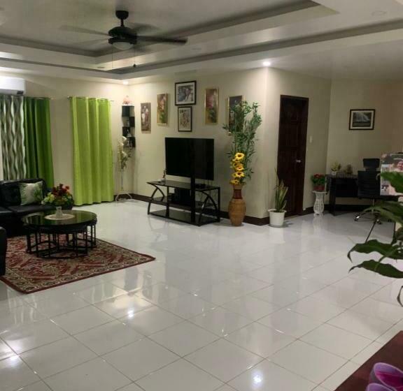 펜션 Scarlett Resorts Pangasinan, Philippines