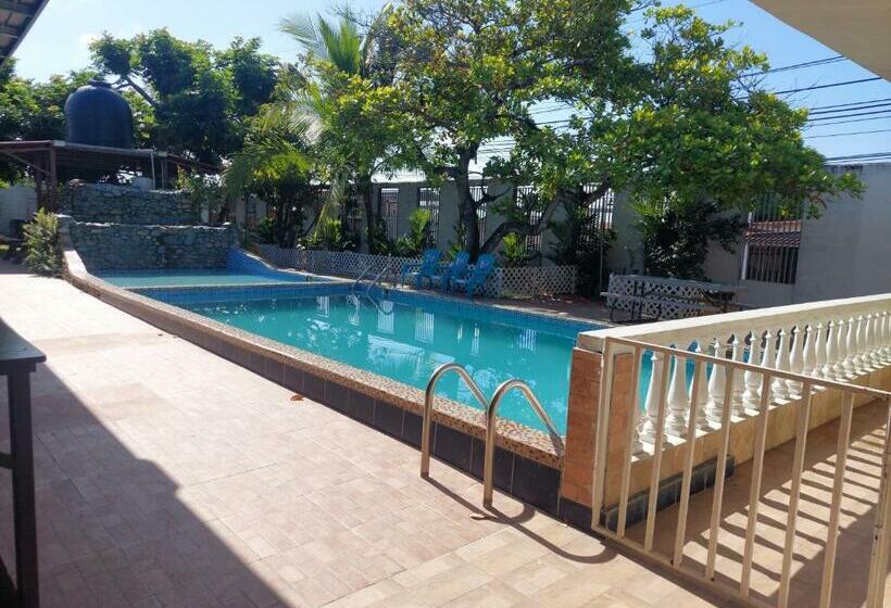 펜션 Travel Connection Hostel
