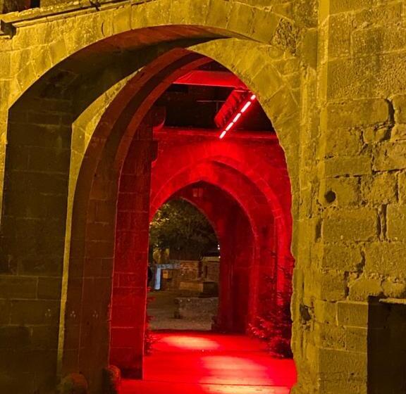 ベッドアンドブレックファースト La Rosela De La Cité