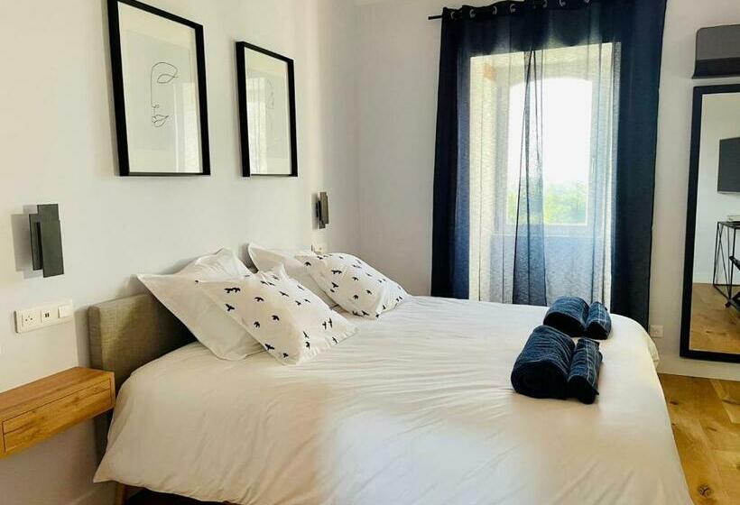 ベッドアンドブレックファースト Le Petit Caviste   Chambres D Hôtes & Suites