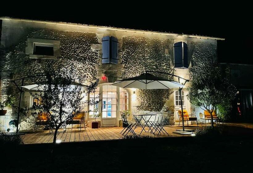 ベッドアンドブレックファースト Le Petit Caviste   Chambres D Hôtes & Suites
