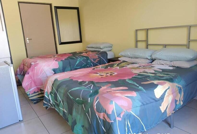 بنسيون Elson Lodge K1