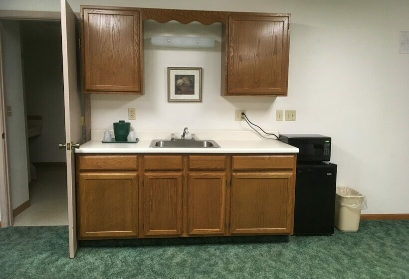 هتل Value Host Motor Inn