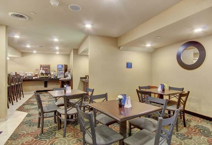 Cobblestone Hotel & Suites   Waynesboro