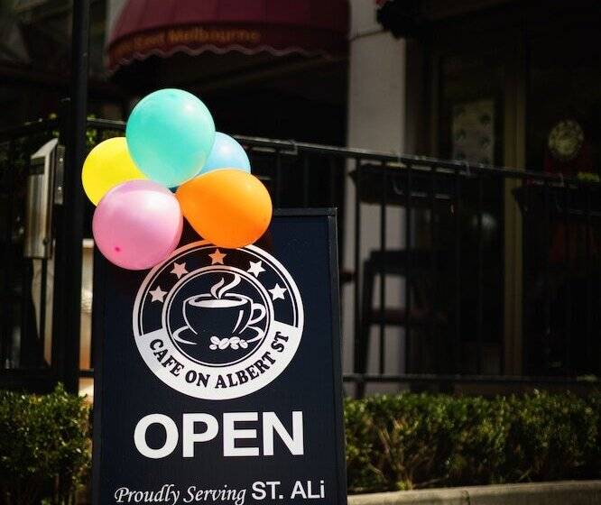 Comfort Hotel East Melbourne