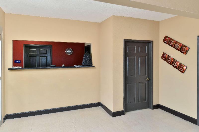 בית מלון כפרי Rodeway Inn