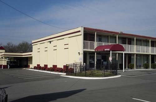 ホテル Budget Inn