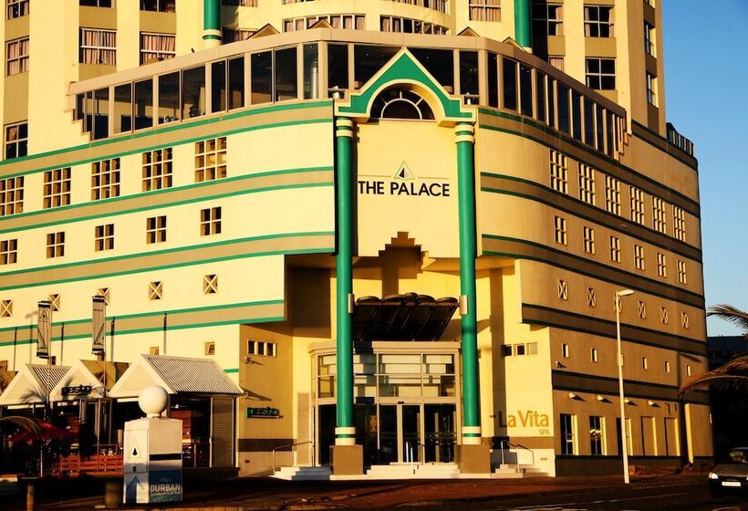 בית מלון כפרי First Group The Palace Allsuite