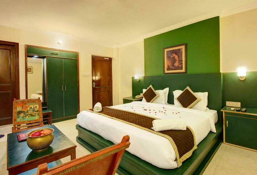 فندق Jaisingh Palace